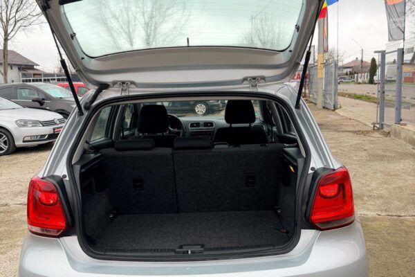 WhatsApp Image 2025-12-06 at 11.54.45 (7)