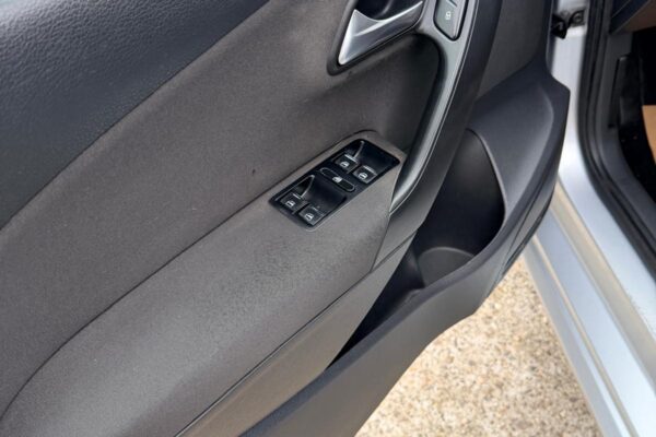 WhatsApp Image 2025-12-06 at 11.55.15 (8)