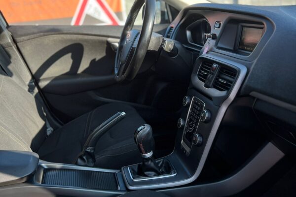 WhatsApp Image 2026-02-16 at 15.01.22